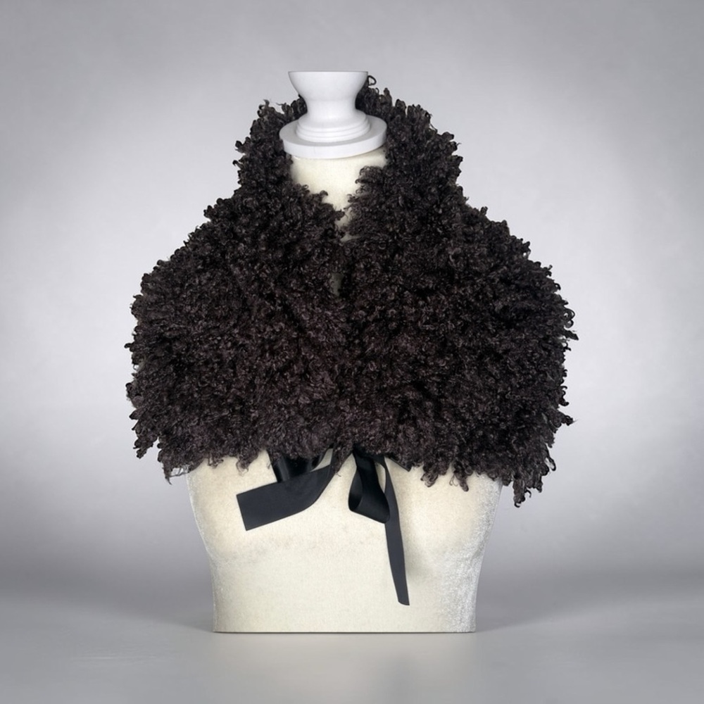 Steve Mac New York curly collar Shawl